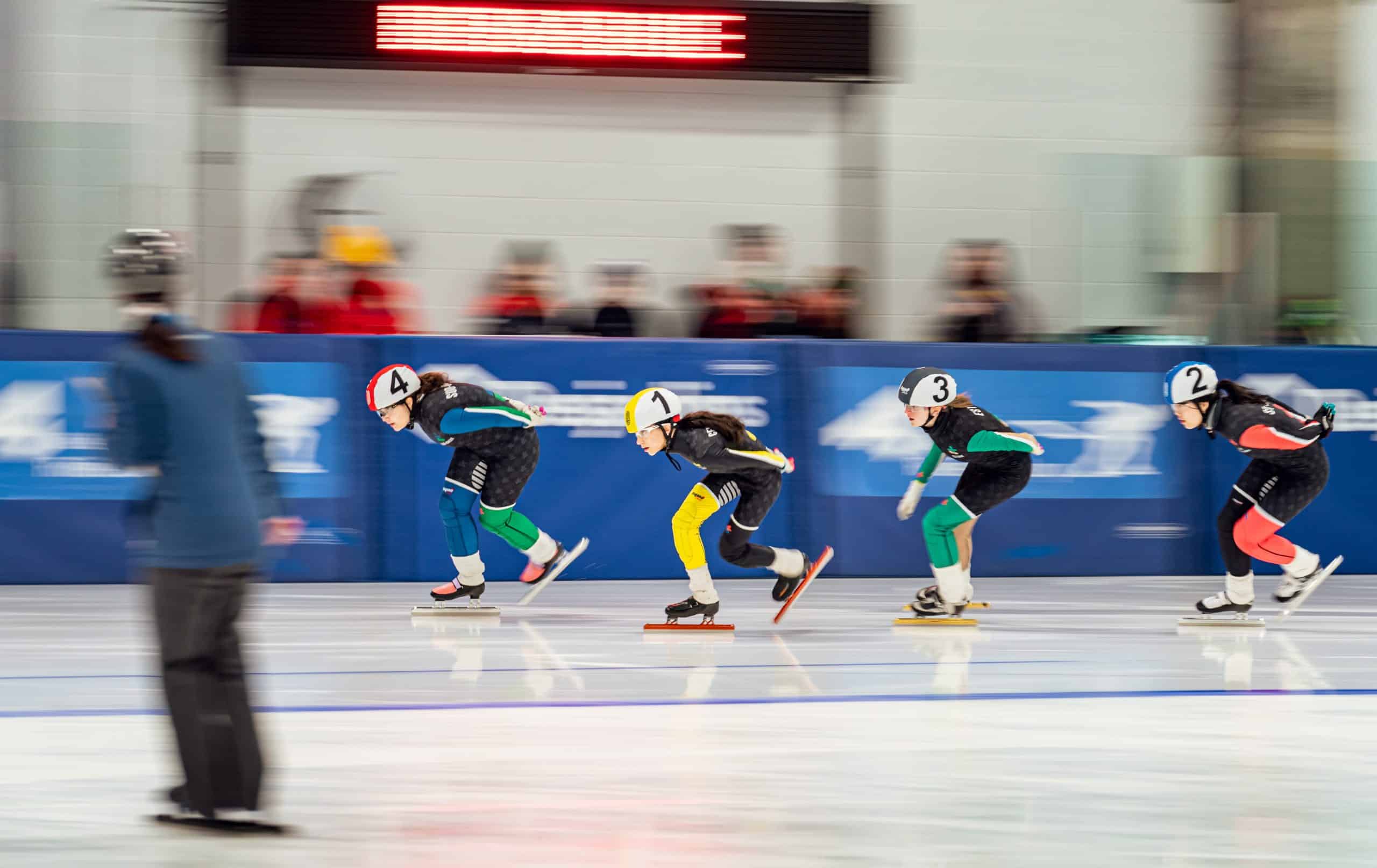 Deux patineuses de vitesse font le plein de médailles au Championnat de l’Est canadien